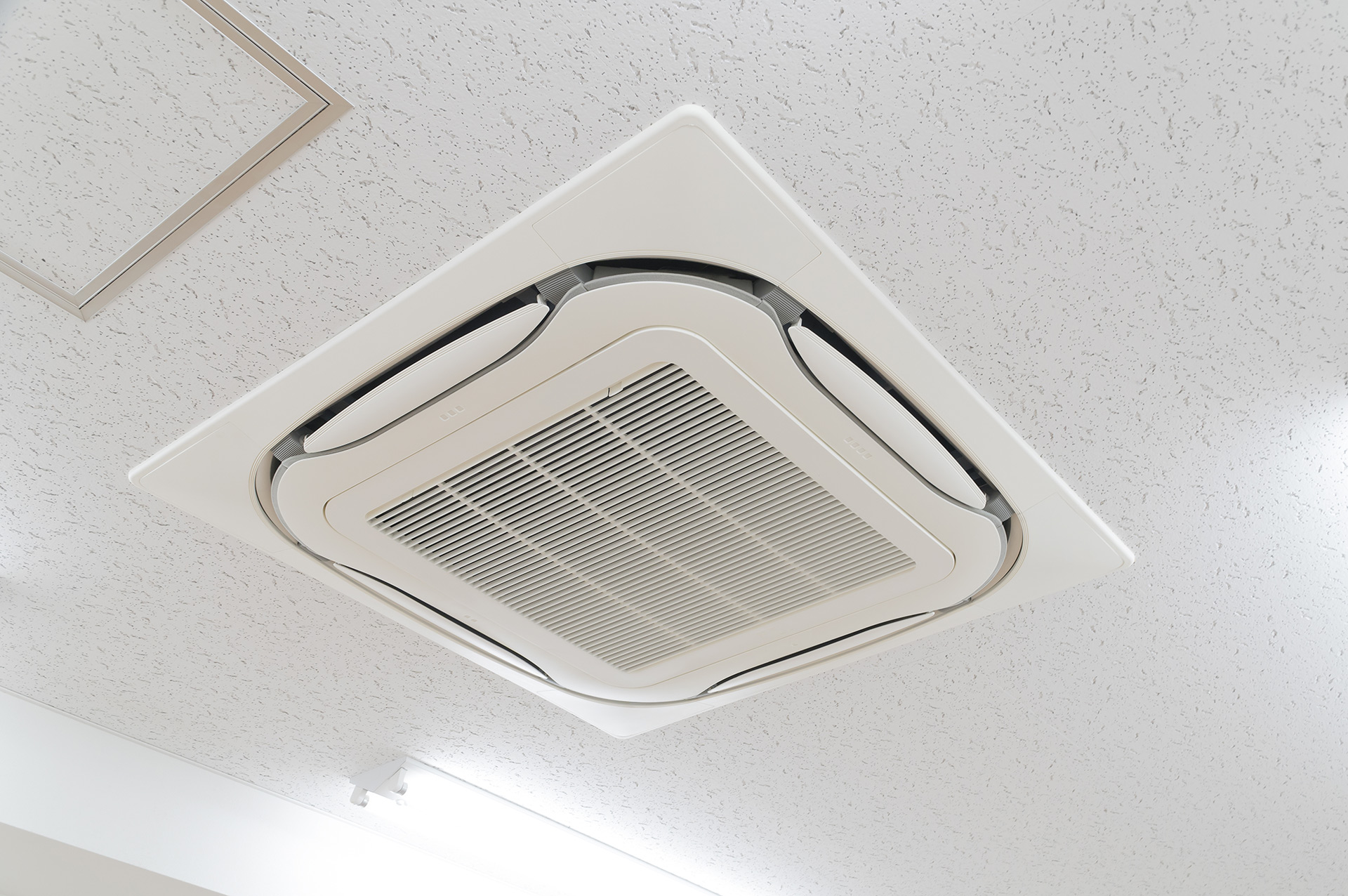移設工事 | 静岡県静岡市の業務用エアコンならHiroTEQS